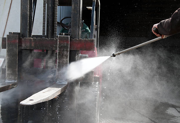 Best Building Exterior Pressure Washing in Maplewood, MN